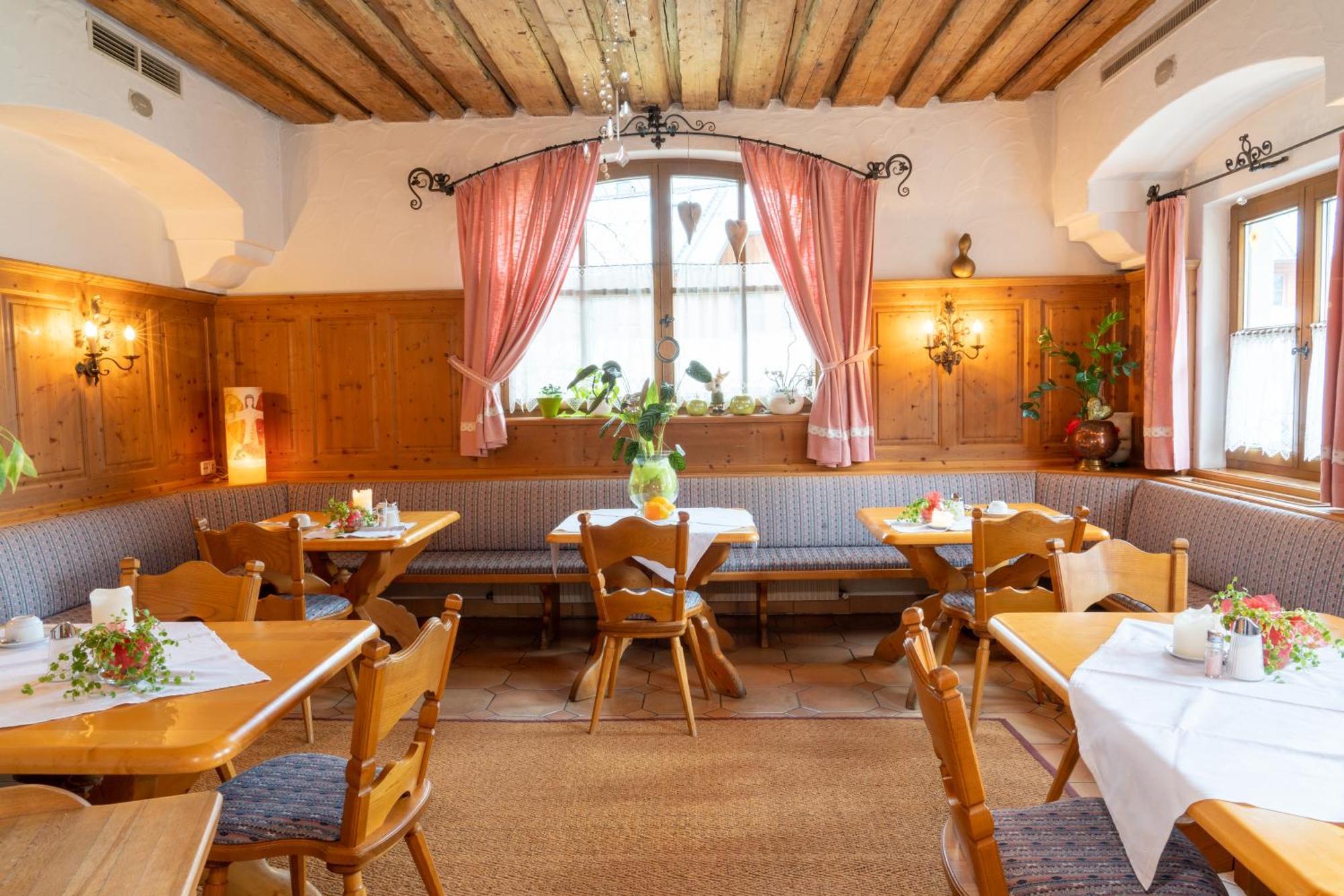 Bauernhofhotel "Die Unterbergerin" - Zimmer Mit Fruehstueck Und Ferienwohnungen In Gastein Mit Gratis Thermeneintritt Дорфгаштайн Экстерьер фото